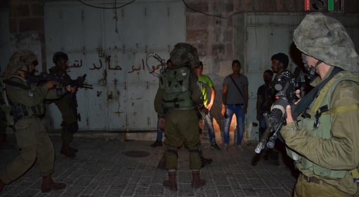 L’armée israélienne arrête 6 Palestiniens dont deux ex-prisonniers en Cisjordanie occupée