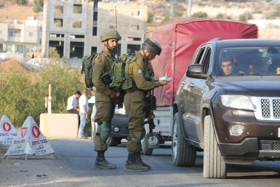 L'occupation intensifie l'installation de barrages militaires sur les entrées d’Hébron