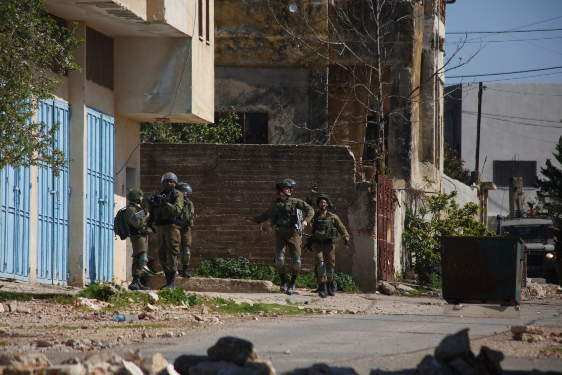 L’occupation utilise les engins explosifs pour réprimer la marche pacifique de Kafr Qadoum
