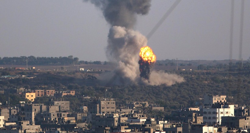 Gaza : L'occupation pilonne un bâtiment le détruisant 