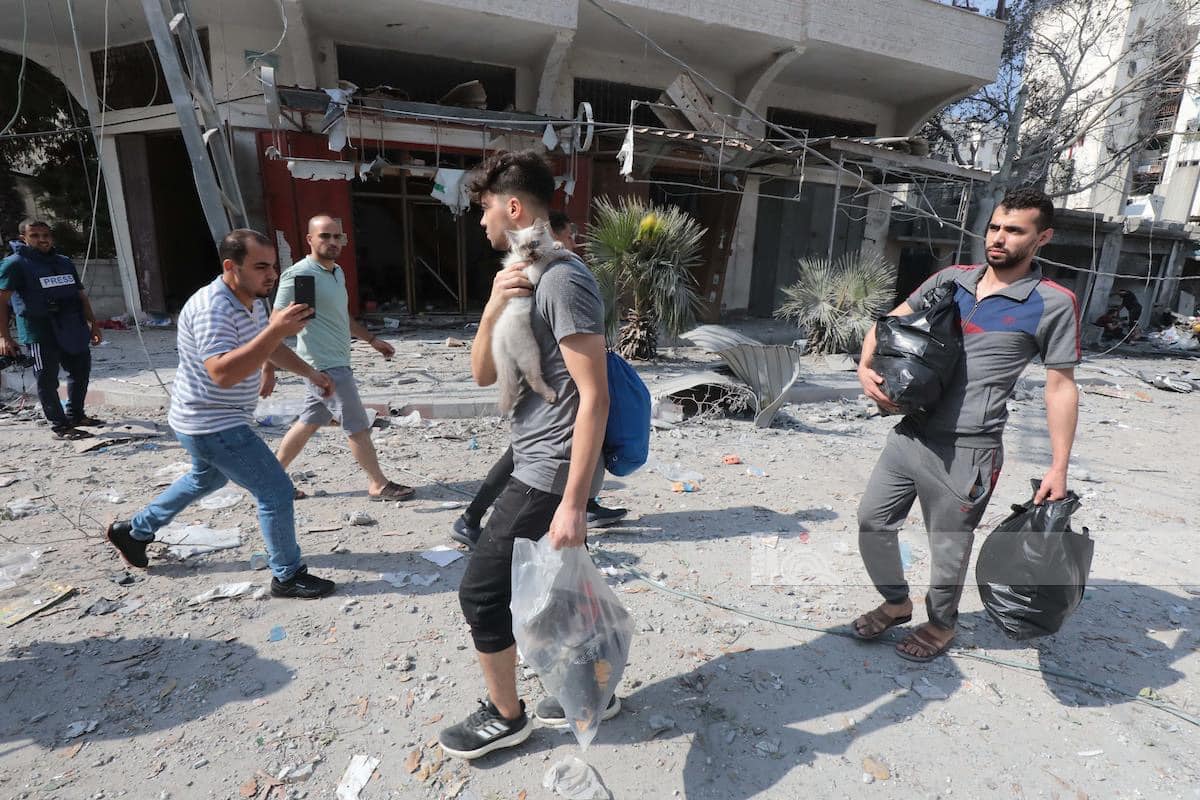 Un nouveau massacre : 70 martyrs et plus de 200 blessés dans les bombardements israéliens contre des citoyens déplacés dans la ville de Gaza