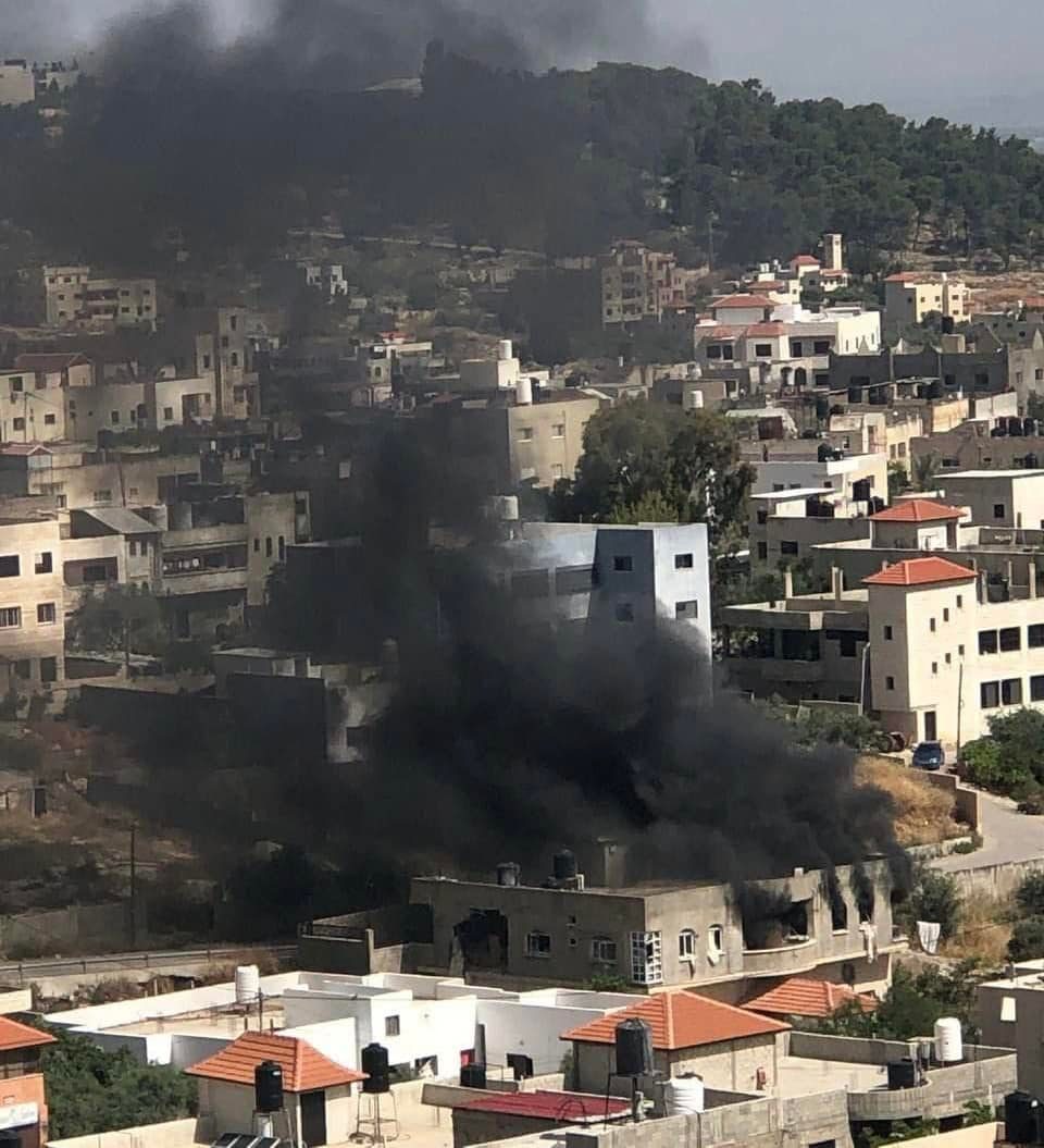 L'occupation assiège une maison, au sud de Jenin, et la bombarde avec des missiles Energa