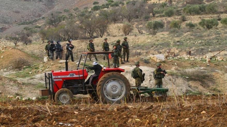 Les forces d’occupation détiennent plusieurs agriculteurs au sud de Bethléem