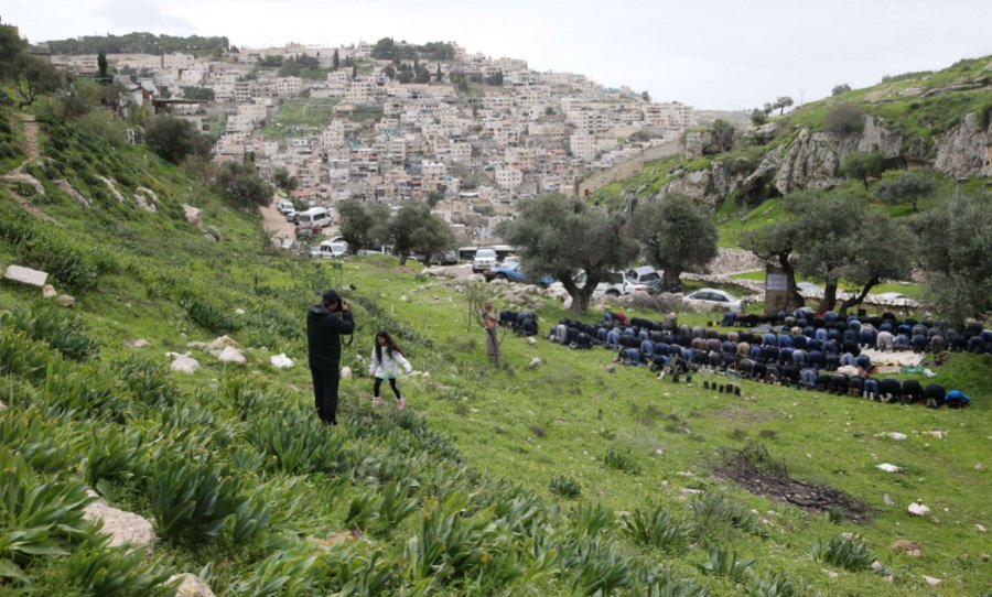Le tribunal de l’occupation reporte l’affaire de Wadi Al-Rababa pour une durée indéfinie 