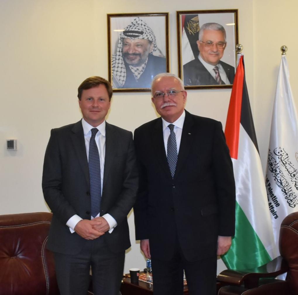 Al-Maliki rencontre le directeur des affaires du Moyen-Orient et de l'Afrique du Nord au ministère britannique des affaires étrangères