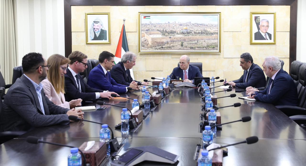 Mustafa informe l'envoyé européen sur les derniers développements politiques