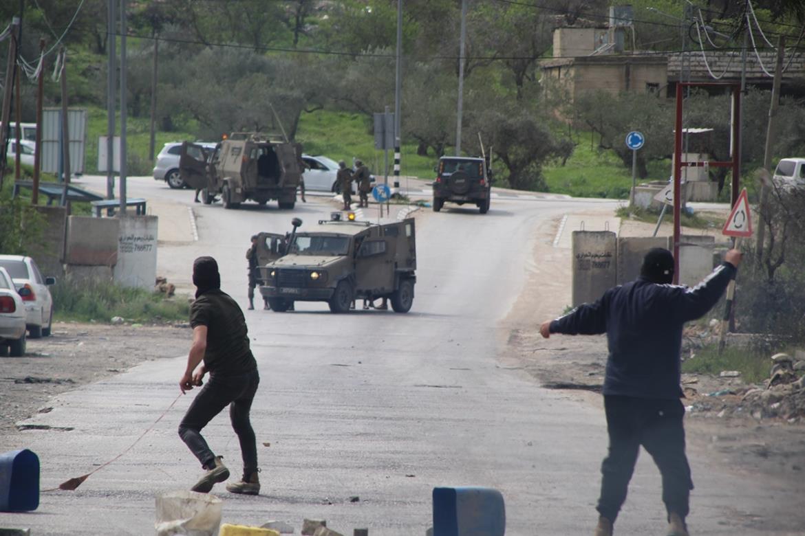 Des blessures par balles israéliennes pendant l'attaque contre la marche de Kafr Qaddoum