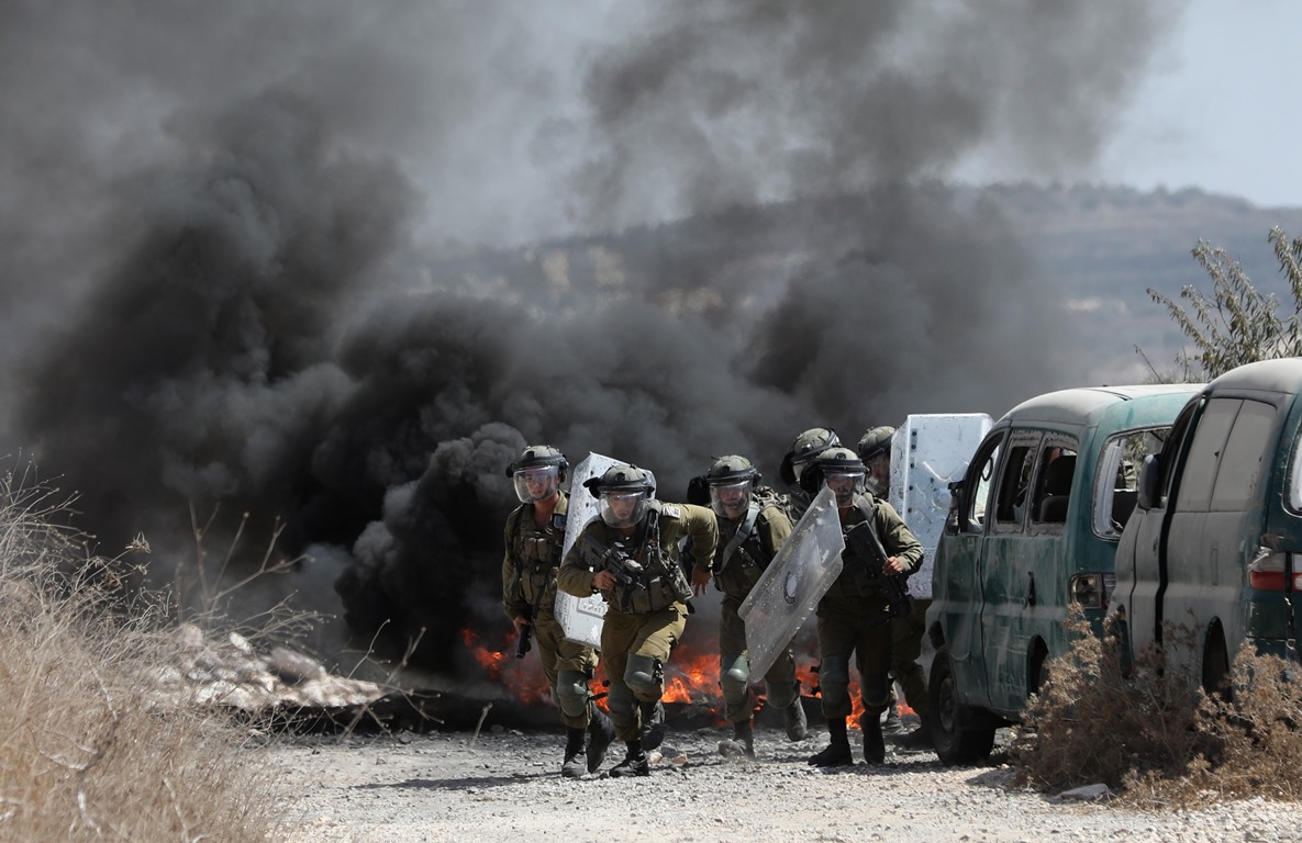 La répression de la marche de Kafr Qaddoum: 6 blessés par balles et des dizaines de suffocations
