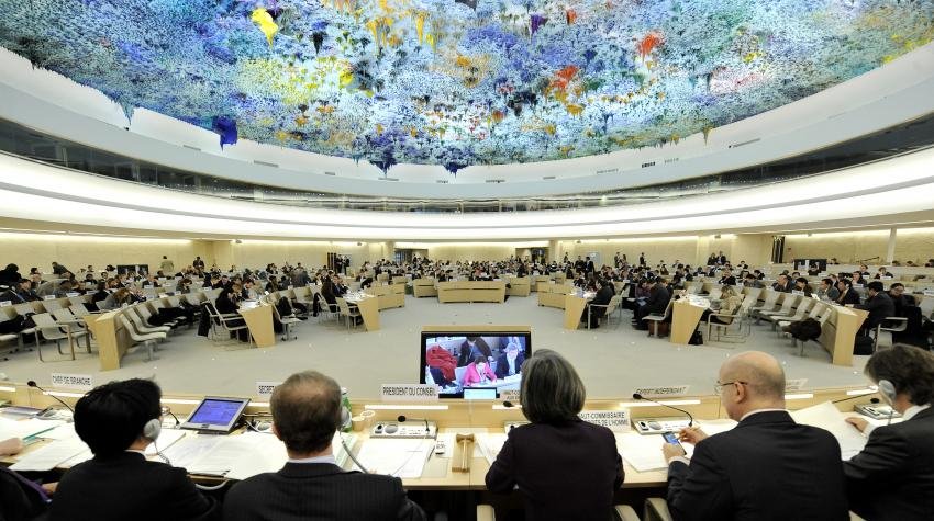 HRW : Les États doivent soutenir le travail de la Commission d'enquête de l'ONU et prendre des mesures pour démanteler l'apartheid