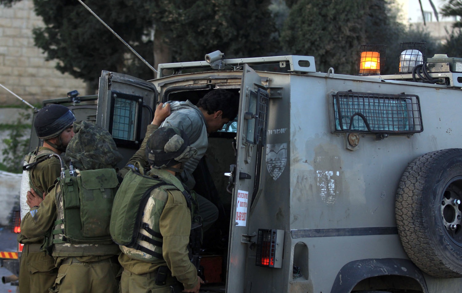 Deux jeunes hommes raflé à Ramallah et Jénine 