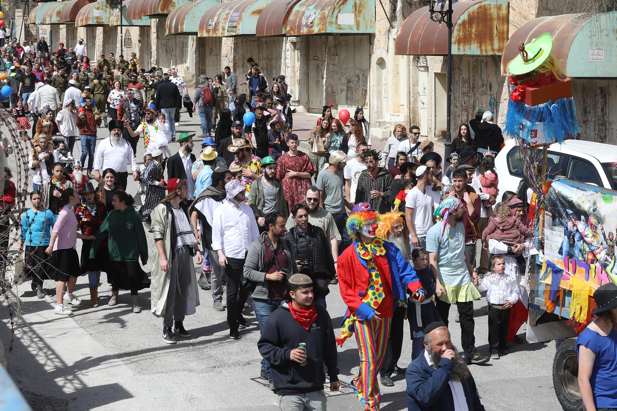 Des marches provocatrices des colons israéliens dans la vieille ville d'Hébron