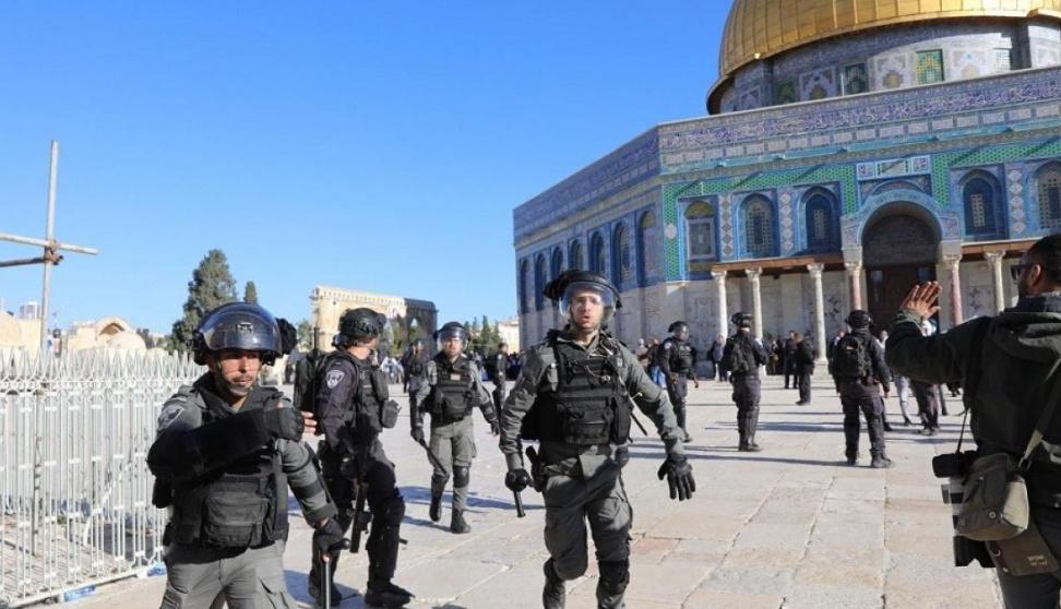Les forces de l’occupation profanent la Mosquée Al-Aqsa  