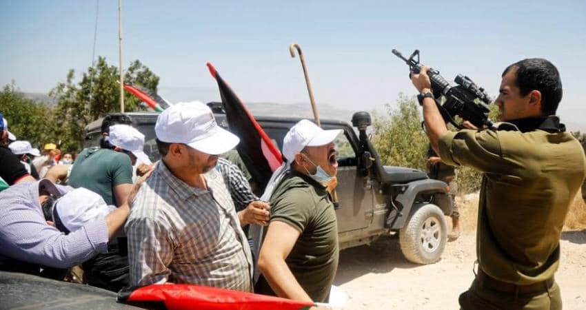 Les forces d’occupation interdisent les citoyens d’effectuer la prière de l’Aïd sur leurs terres menaces d’accaparement