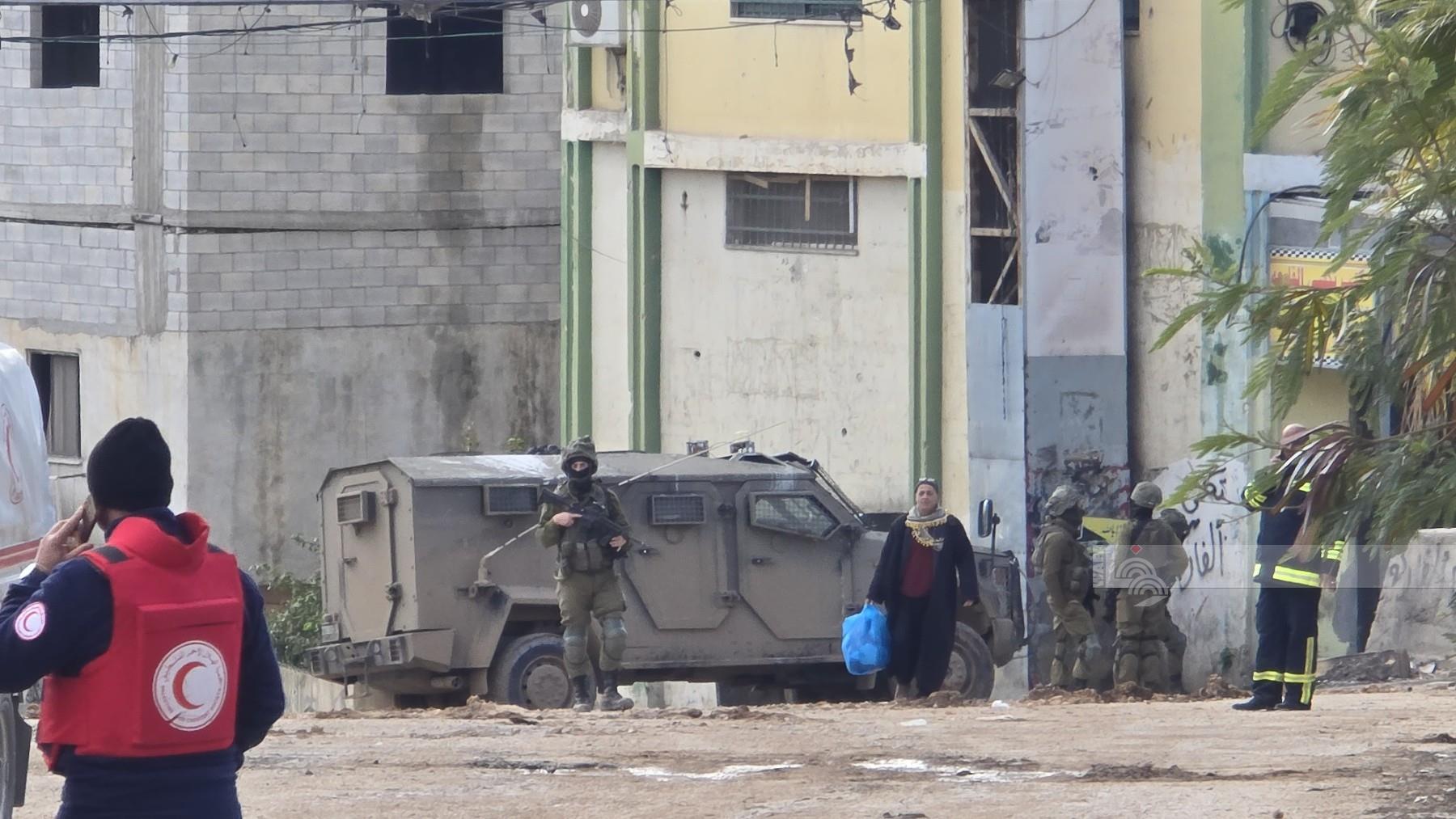 L'occupation poursuit son agression militaire contre le camp d'Al-Far'a pour le 9ème jour consécutif