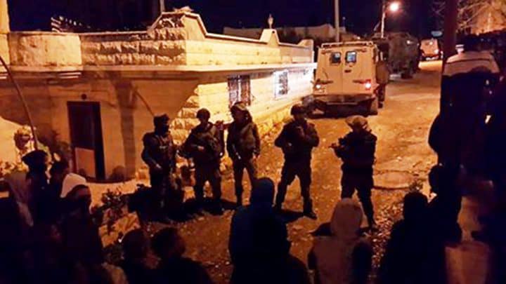 Des colons israéliens blessent un Palestinien dans le quartier de Chekh Jarrah à Jérusalem occupée