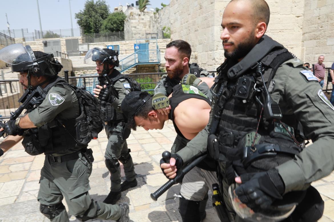 Les forces d’occupation israéliennes arrêtent 9 Palestiniens à Jérusalem occupée