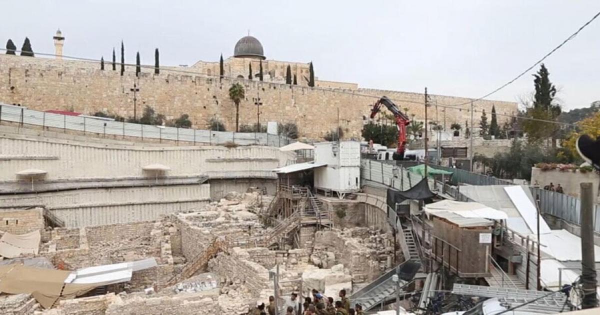 L’occupation mène des excavations dans un cimetière à Jérusalem occupée