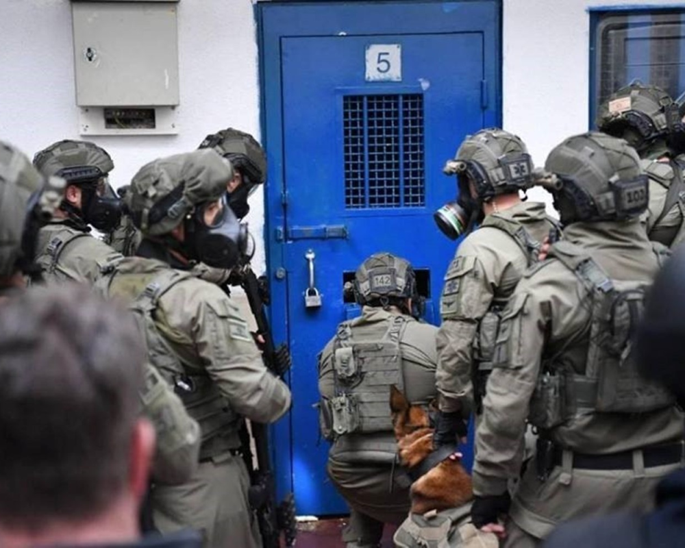  Les forces de répressions envahissent les sections des prisonnières à Damon 
