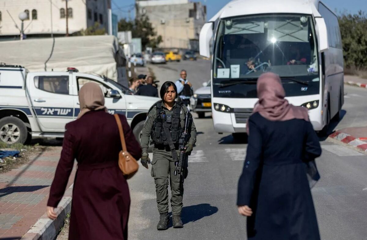 Dans un incident scandaleux : des soldats israéliens forcent des femmes palestiniennes à se déshabiller 