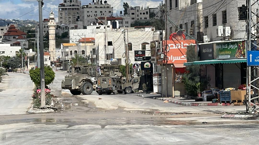 L'occupation poursuit son agression contre la ville de Tulkarem et son camp : blessés, arrestations et destruction d'infrastructures