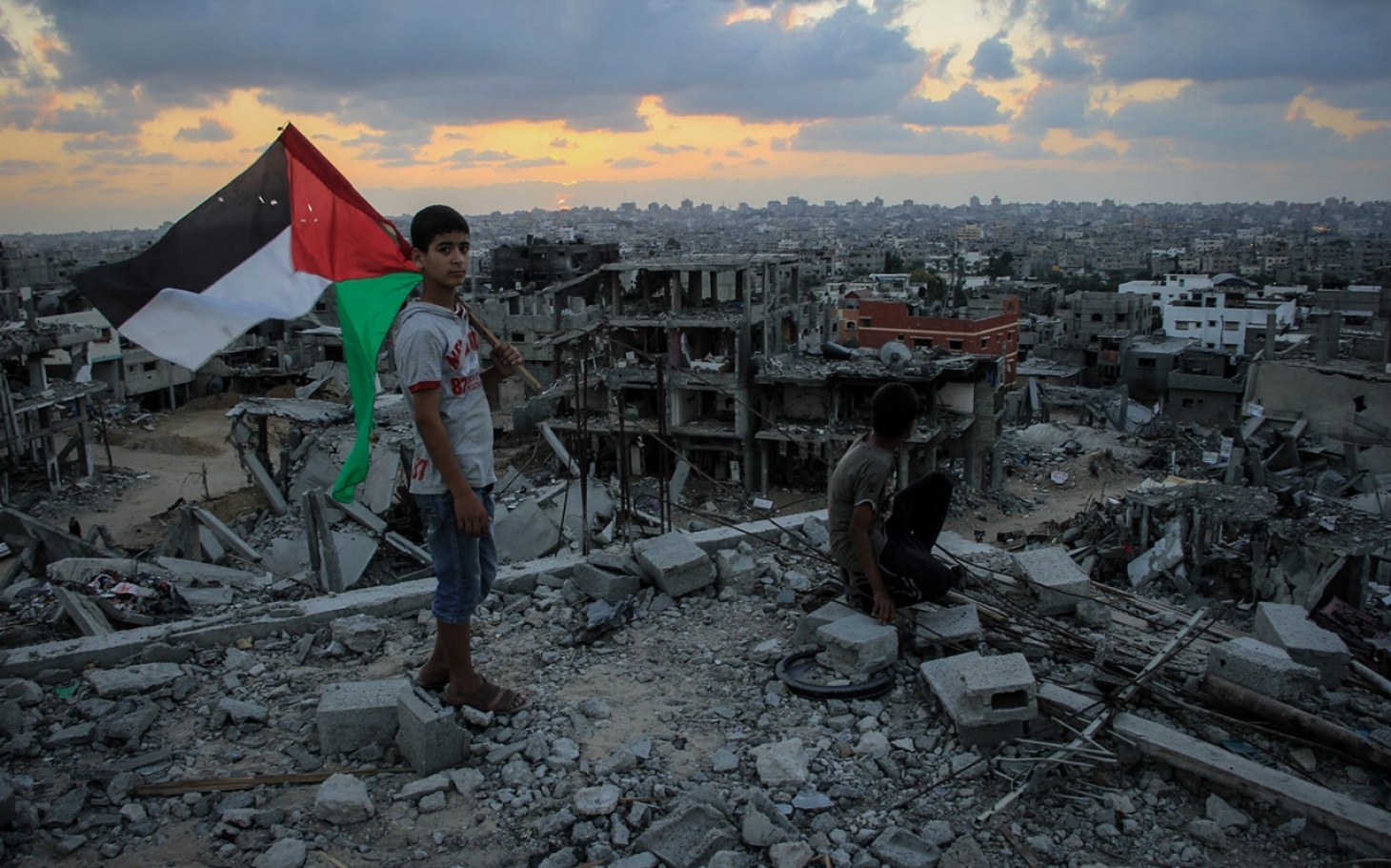 Gaza : des dizaines de martyrs et de blessés dans de raids israéliens ciblant les maisons des citoyens