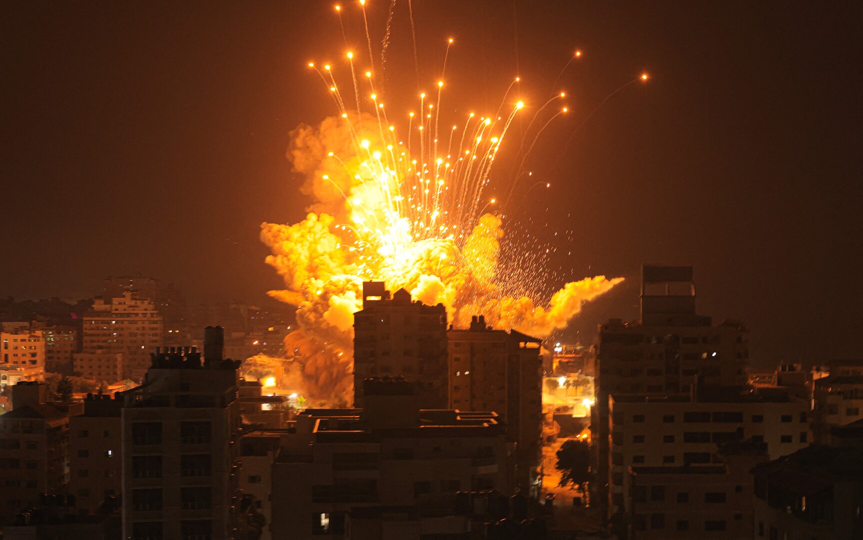 22 morts  lors du bombardement d’une maison à Nuseirat, dans le centre de la bande de Gaza