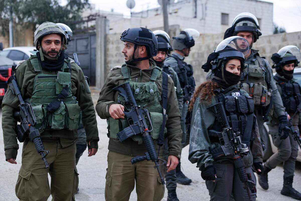 Violations israéliennes : Incursion dans un village, fermeture des magasins et actes du vandalisme 