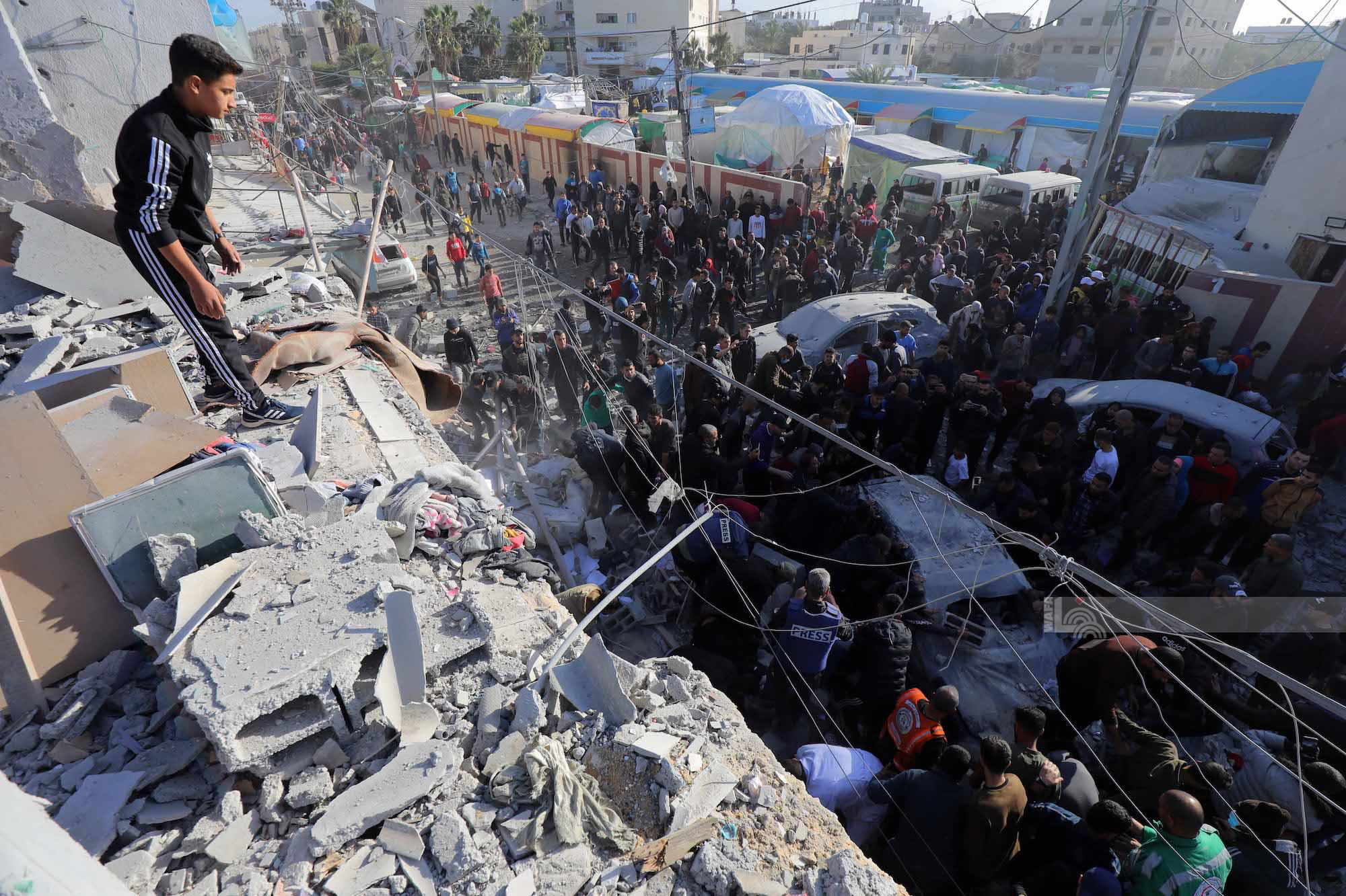 Martyrs et blessés lors des raids israéliens dans le sud et le centre de la bande de Gaza