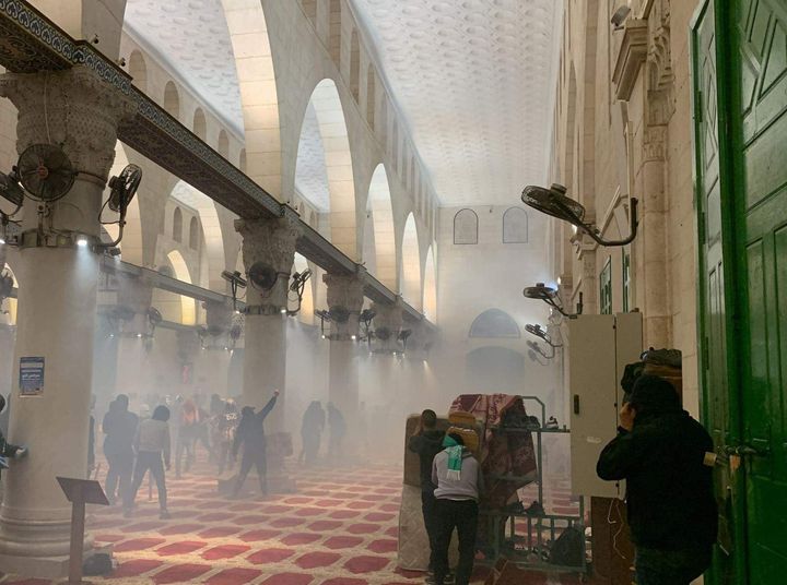 Plus de 152 Palestiniens blessés dont deux grièvement à la suite de l'agression israélienne contre les fidèles à Al-Aqsa 