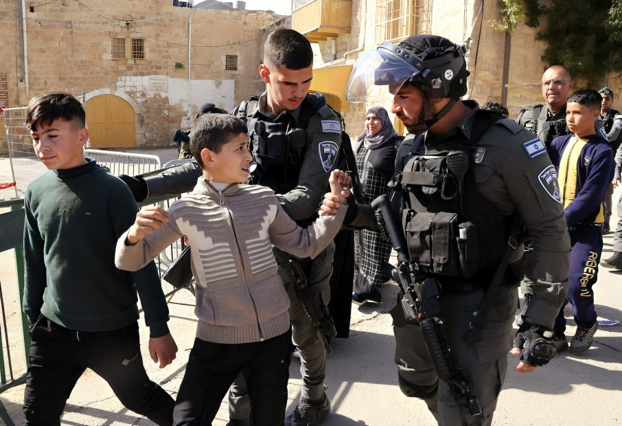 Les tribunaux militaires israéliens : Un outil pour légitimer la détention administrative des Palestiniens