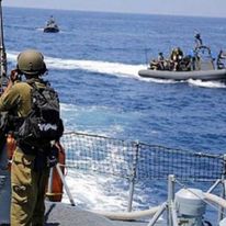 La marine d'occupation arrête six pêcheurs et saisit leurs bateaux dans la mer de Rafah