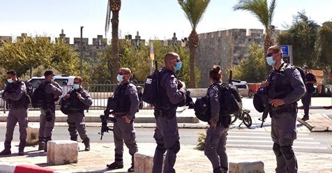 La police israélienne arrête deux gardes de la mosquée Al-Aqsa