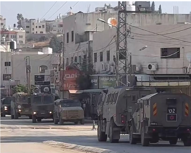 L'occupation poursuit son agression contre le camp de Tulkarem : un blessé par balle et des destructions massives des infrastructures et des biens