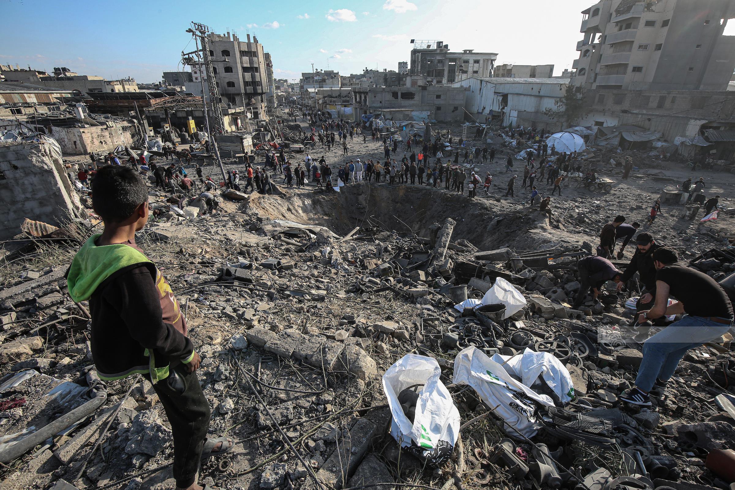 Martyrs et blessés suite aux bombardements de l'occupation sur certaines zones de la bande de Gaza