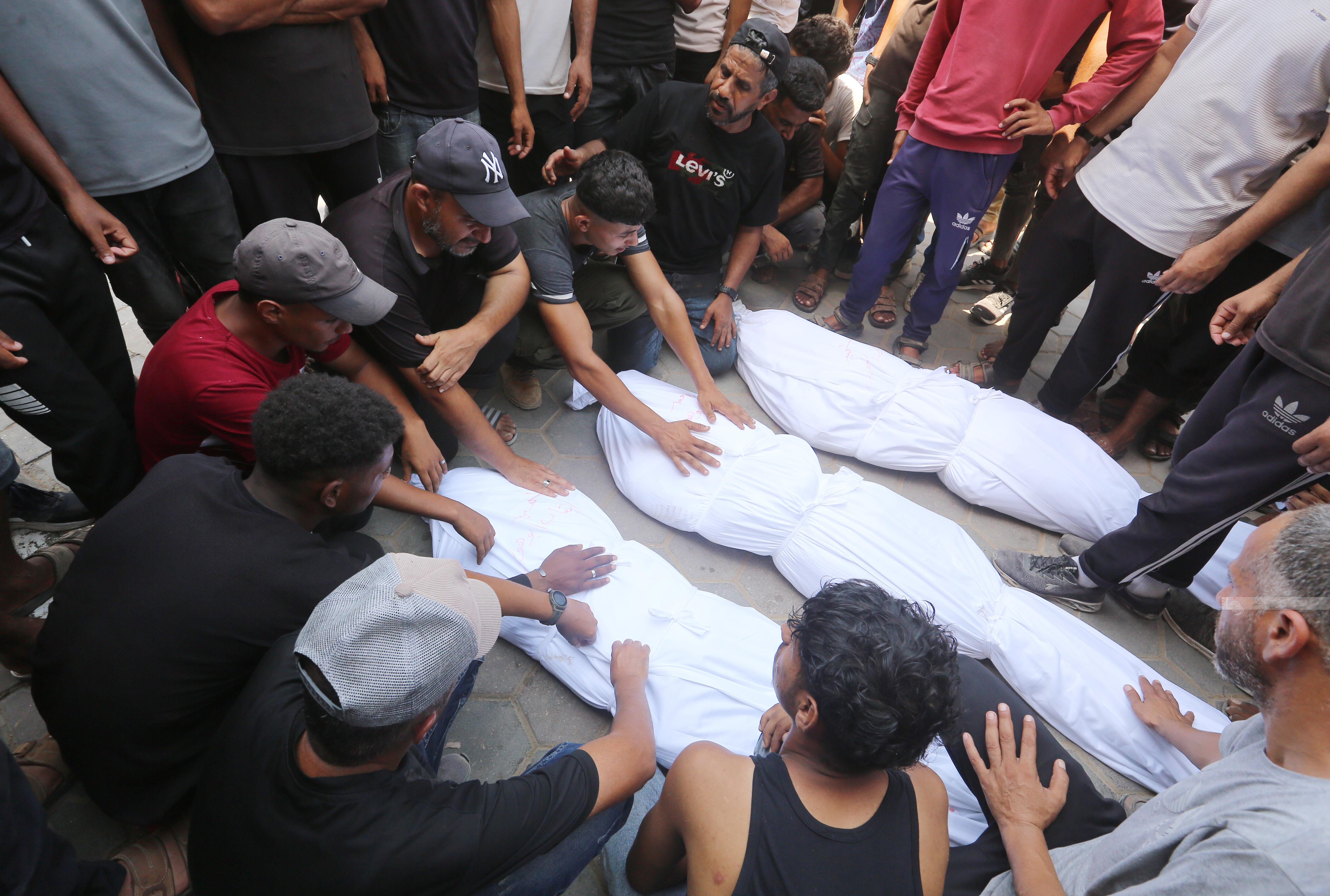 Une mère et 4 de ses enfants sont tombés en martyr dans un bombardement d'occupation sur Rafah