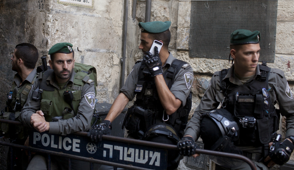 La police israélienne entrave l'entrée des musulmans à la mosquée Al-Aqsa
