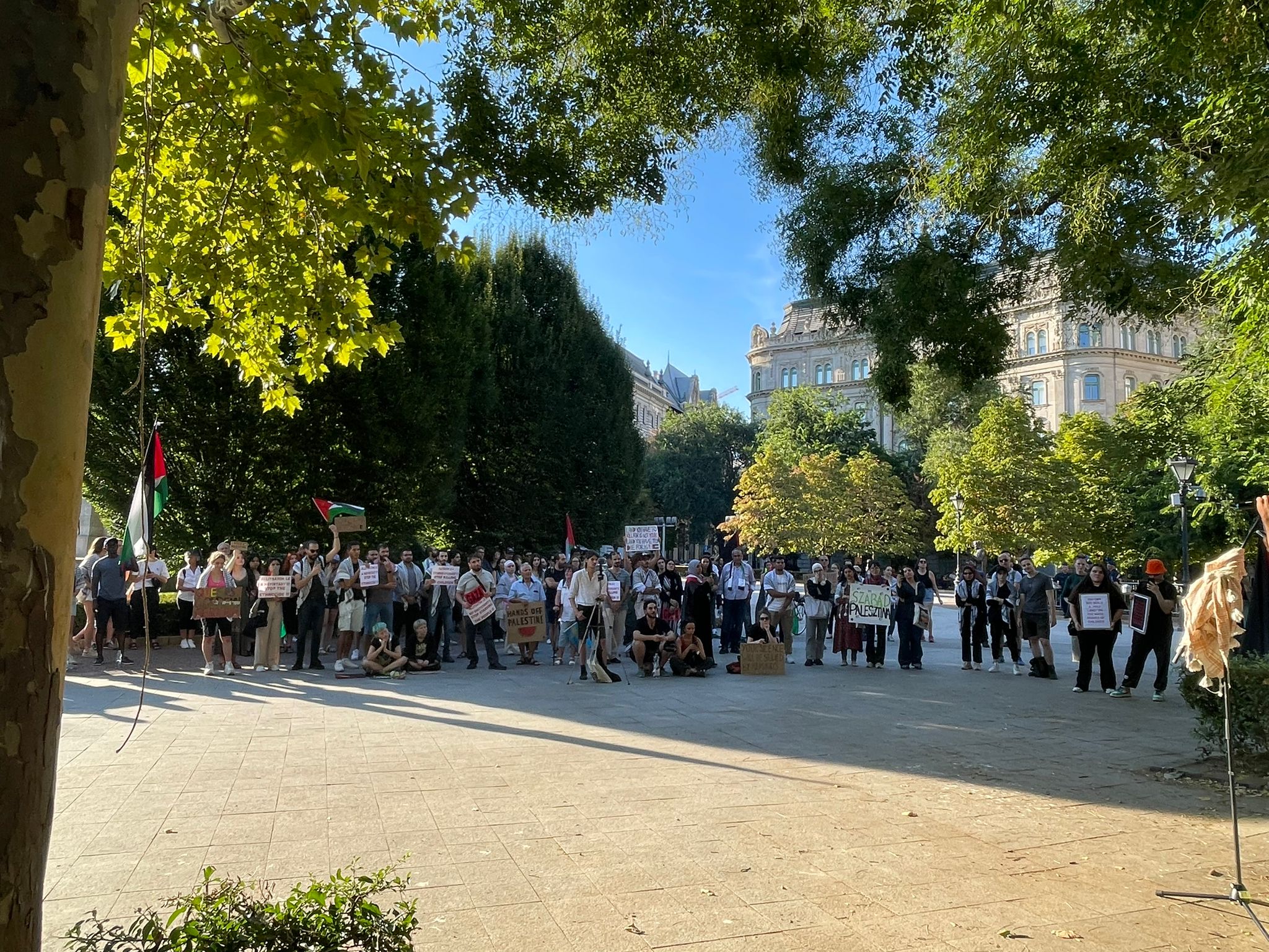 Une manifestation à Budapest pour dénoncer la guerre de génocide menée contre le peuple palestinien